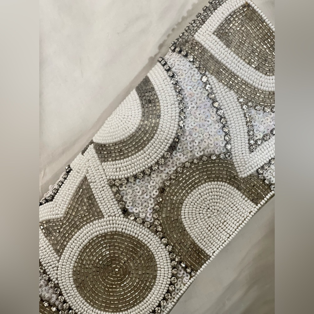 White and silver party clutch, ready to be flaunted!